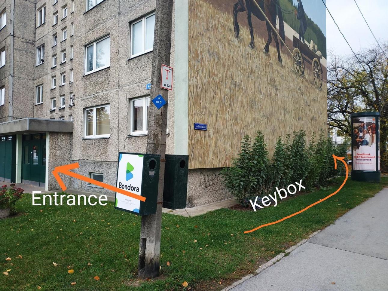 Economy Baltics Apartments - Keldrimaee Талин Екстериор снимка